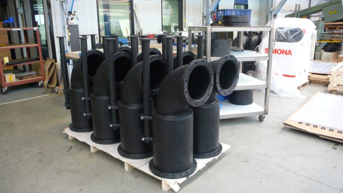 HDPE sponge docking stations – industrial tube cleaning Large HDPE sponge docking units for automated tube cleaning